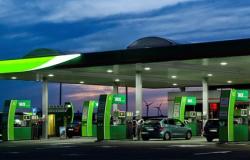 Los precios del combustible bajan al promedio de los países vecinos – .