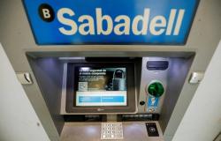 El español BBVA anuncia una oferta pública de adquisición hostil de 13.000 millones de dólares por Sabadell