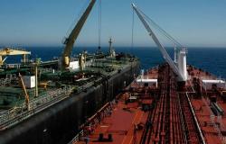 Grecia pretende disuadir el envío de petróleo ruso de barco a barco
