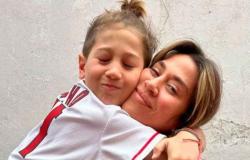 Jimena Barón sorprendió al mostrar el radical cambio de look de su hijo Momo: “Un potro”