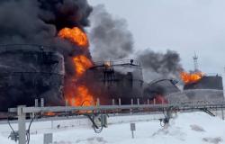 Los ataques ucranianos a las refinerías de petróleo rusas pueden estar demostrando que la administración Biden está equivocada, dicen los expertos