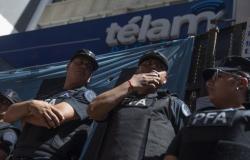 El gobierno registró alta adherencia a los retiros voluntarios en Télam y avanza con su cierre