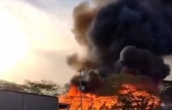Yucatán, México, Incendio: Incendio masivo en la plaza de toros artesanal de Panaba en medio de las festividades de San Isidro Labrador