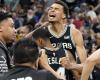 “Los San Antonio Spurs celebran la ‘gran victoria’ sobre los Denver Nuggets -“.