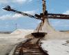 La sal producida en Las Tunas no llega a más provincias por falta de transporte