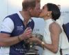 El príncipe Harry y Meghan Markle se besan mientras filman nueva serie de Netflix con Serena Williams