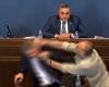 Brutal pelea en el parlamento georgiano por el tratamiento de un proyecto de ley