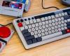 El teclado mecánico inspirado en NES de 8BitDo alcanza su precio más bajo de todos los tiempos.