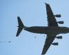 Las Fuerzas de Operaciones Especiales de Estados Unidos y Corea del Sur realizaron lanzamientos masivos con paracaídas en Osan – .
