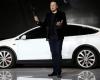 La empresa de vehículos eléctricos de Elon Musk recorta drásticamente los precios de los vehículos eléctricos, FSD, como tanque de ventas – Firstpost -.