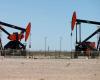 Los precios del petróleo suben en medio de la caída de las acciones estadounidenses y el conflicto en Oriente Medio