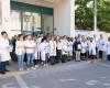 Atentado sanitario murciano | Manifestación en apoyo al médico agredido en Calasparra