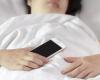 ¿Es malo dormir con el iPhone al lado o es un mito? – .