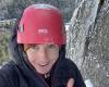 Mujer trans neoyorquina, Robbi Mecus, de 52 años, muere al caer mientras escalaba hielo en una montaña de Alaska