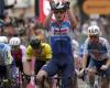“Merlier gana la etapa 3 del Giro después de que Pogacar encendiera la final y se mantuviera a la cabeza”.