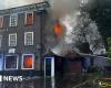 “Quemar puesto de reparación de pub Bullock después de incendio” – .
