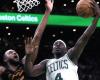 “El ataque de triples de los Celtics impulsa a Boston a vencer 120-95 a los Cavaliers”.