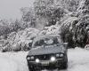 En medio de la histórica nevada, en El Bolsón un Renault 12 se volvió viral por desafiar la tormenta