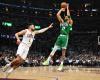 “Jayson Tatum, los Celtics aguantan tarde para lograr una victoria dominante sobre los Cavaliers en el Juego 3 -“.