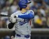 “Shohei Ohtani se marcha tarde en la victoria de los Dodgers sobre los Padres por rigidez en la espalda”