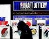 Cinco selecciones de lotería podrían cambiar de manos el domingo