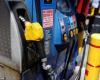 Los precios de la gasolina aumentarán hasta 50 centavos por galón a medida que el estado azul presenta el impuesto ecológico sigiloso.