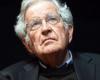 Incertidumbre sobre la salud de Noam Chomsky, el filósofo y lingüista de renombre mundial