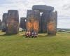 Dos activistas climáticos rocían Stonehenge con pintura naranja – .